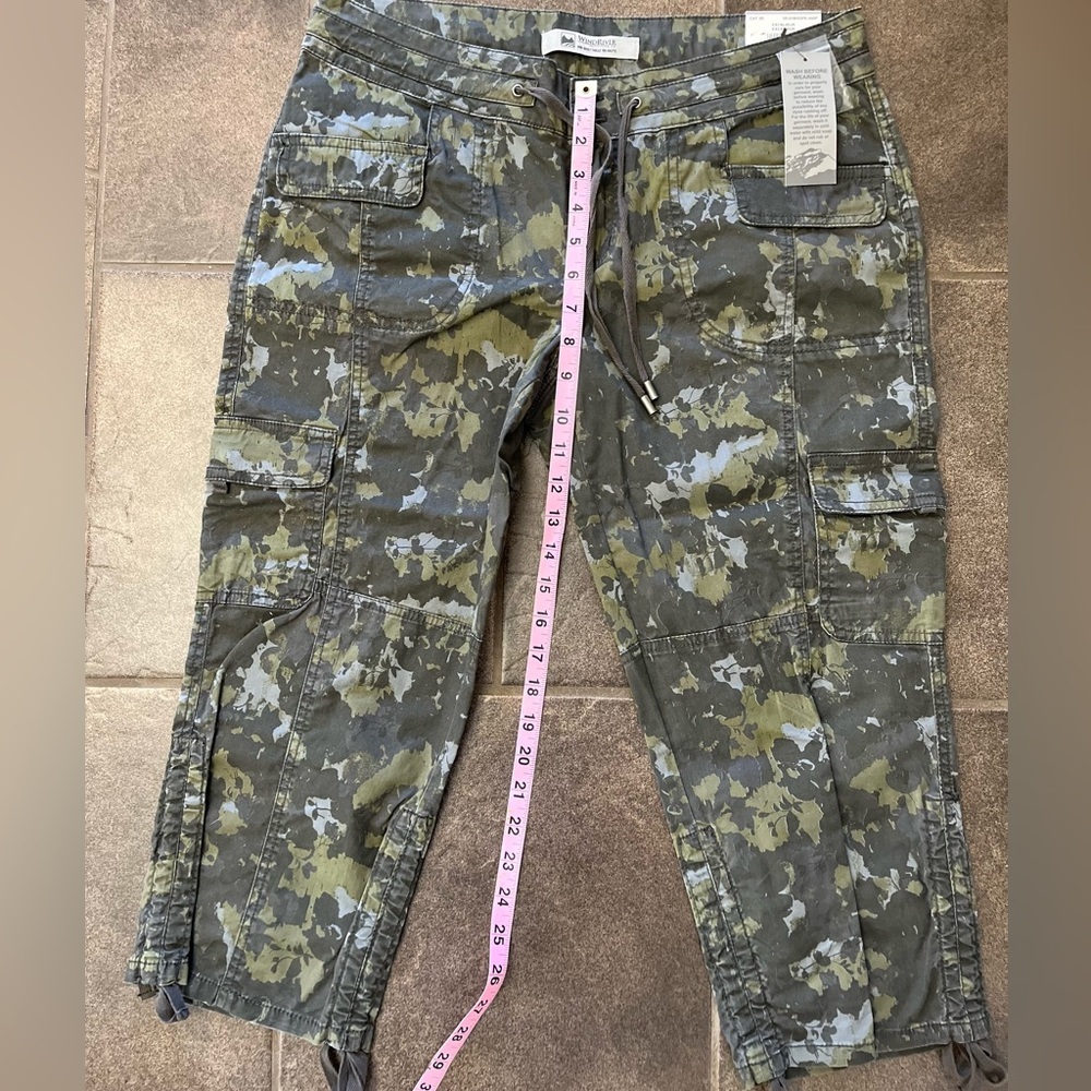 Windriver pants capris crops size 8 camouflage mid rise green grey trousers - Picture 8 of 11